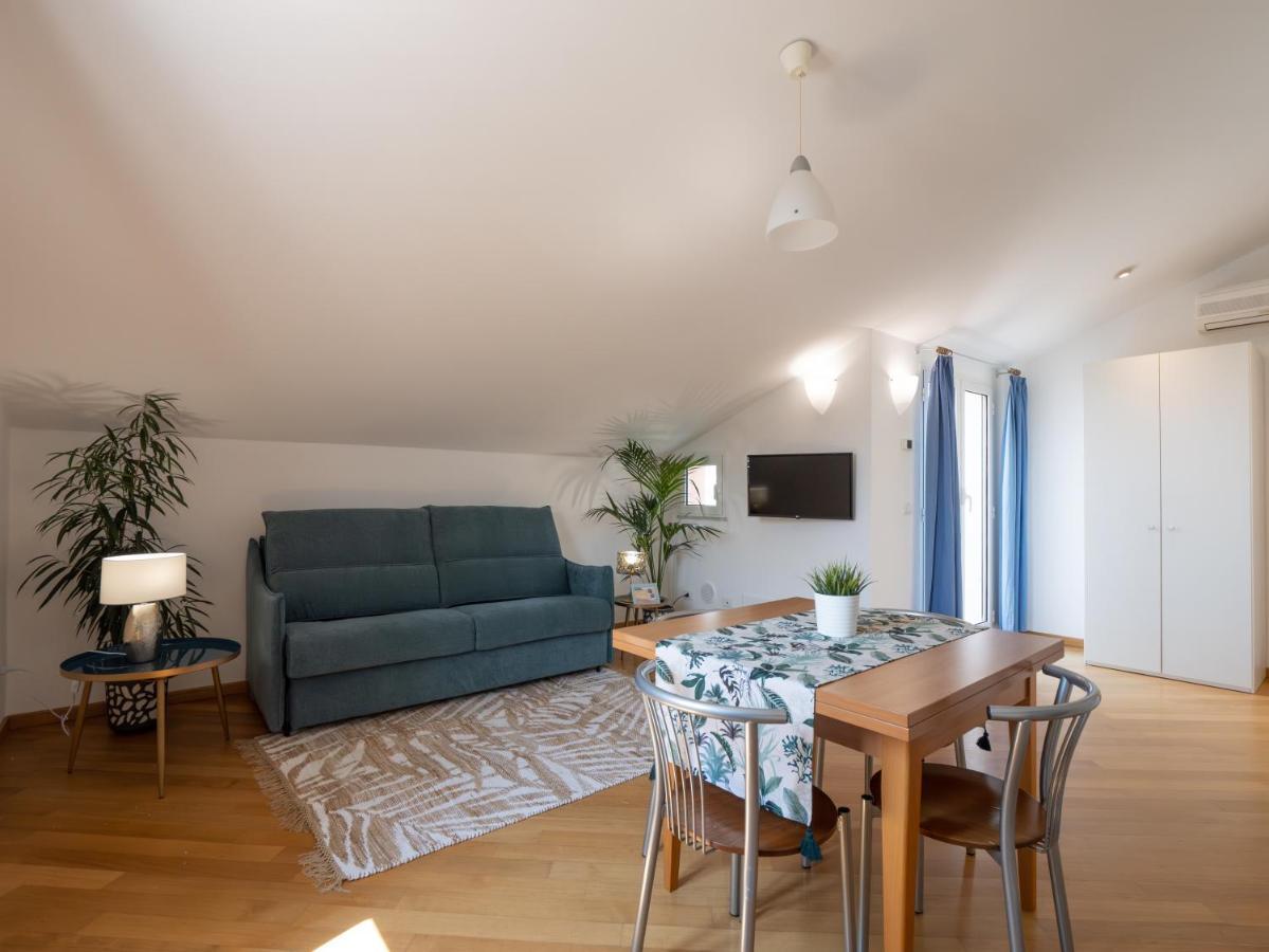 Appartamento Pesco "A Casa Felice" Pietra Ligure Exterior foto